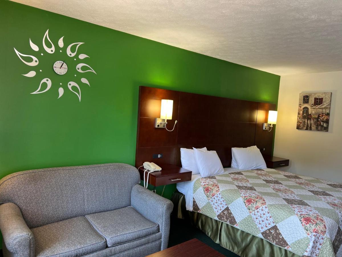 Surry - Motel Dobson